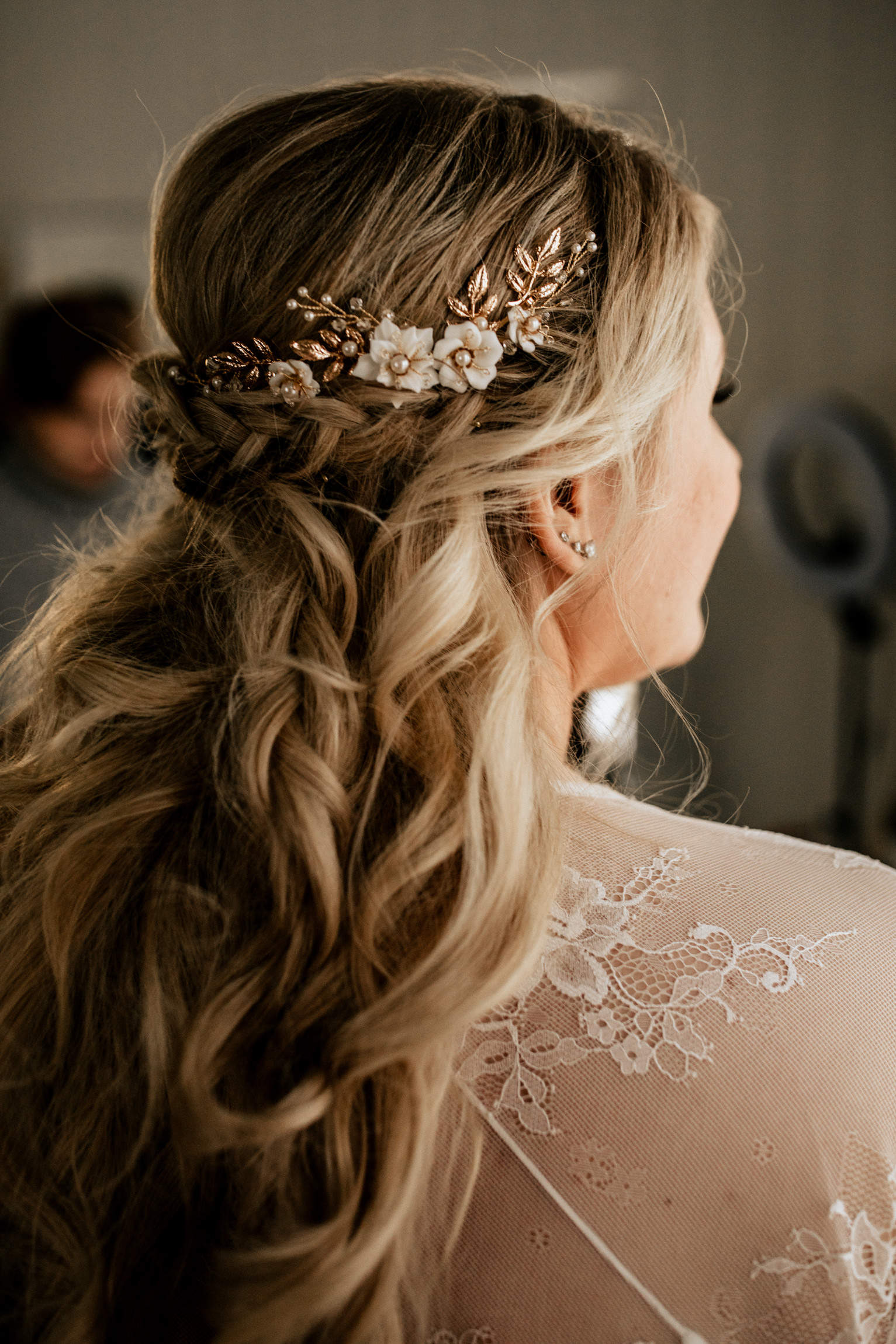 elopement wedding hair
